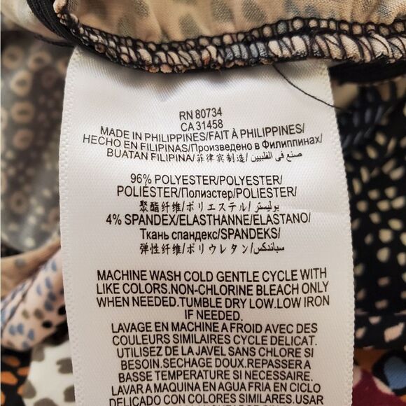 BCBGeneration Cold Shoulder Romper Sz Med - Picture 15 of 15